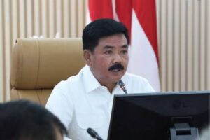 Menteri ATR/BPN Serahkan Sertifikat Tanah di Banturung