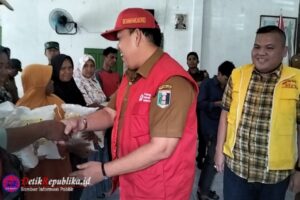 PMI Lamtim Bersama MFY Berikan Bantuan Korban Angin Puting Beliung
