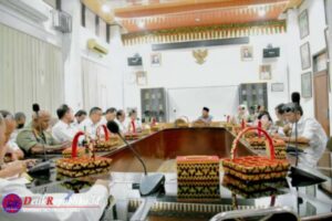 Sekda Kota Metro Lakukan Dengar Pendapatan Pembahasan LKPJ 2022 Dengan DPRD