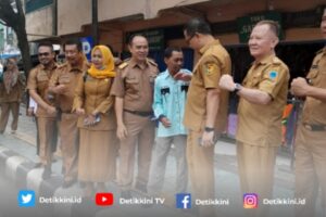 PJ Bupati Lahat Mengunjugi Pasar Lematang Lahat Bersama Sejumlah OPD Dilingkungan Pemkab