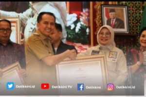 Arniza Nilawati SE. MM Calon DPD-RI Provinsi Sumsel Mendapat Penghargaan Pengentasan Kemiskinan