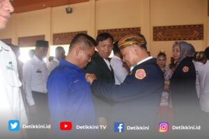 Aktiv Dalam Bidang Pemberitaan, Ketua PWI Lamtim Raih Penghargaan Dari Karang Taruna