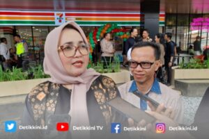 Hj Eva Susanti Anggota DPD RI Dapil Sumsel Menghadiri Grand Opening Central Market Cabang Ke-9