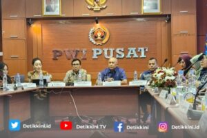 Menteri Koperasi dan UKM Teten Masduki Dorong Kaum UMKM Perempuan Kembangkan Sektor Produktif