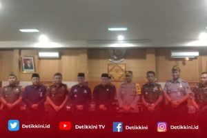 Rapat Paripurna Penyerhan Dokumen Laporan Pertagungjawaban (LKPJ) Bupati OKU 2023 Pembeentukan Pansus (LKPJ) 