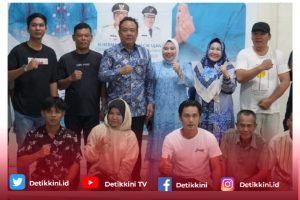 HCU dan Hj Lidyawati Kunjungi Posko Relawan Kemilau HD-CU Berlian Biru