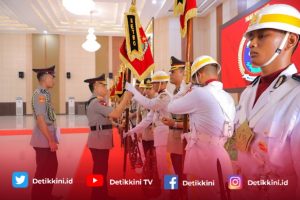 Hari Jadi Polda Lampung, Polres Metro Terima Tunggul Kesatuan 