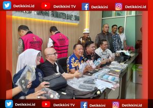 Kajari Palembang Umumkan Hasil Tangkapan OTT OPD Pemprov: Rupa-Rupa Mata Uang Hingga Aspri Ikut di Tahan