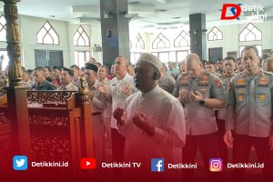 Polda Sumsel Menggelar Salat Gaib Untuk Tiga Anggota Polda Lampung yang Meninggal Ditembak
