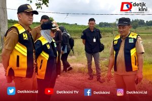 Pelajar Naik Perahu Viral! Bupati Lamtim Pastikan Jembatan Segera Dibangun
