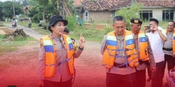 Kapolres Lampung Timur dan Dir Pam Obvit Turun Langsung Cek Penyeberangan Way Bungur