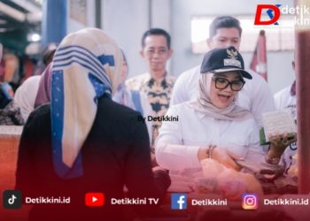 Turun ke Pasar, Bupati Ela Pastikan Warga Lamtim Tak Kesulitan Sembako