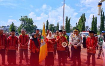 Ketua DPRD Lampung Timur Lepas 39 Jamaah Calon Haji Kloter 15