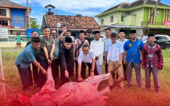 Sapi Kurban Bantuan Pemkab Lampung Timur Jadi Perekat Solidaritas Wartawan dan LSM